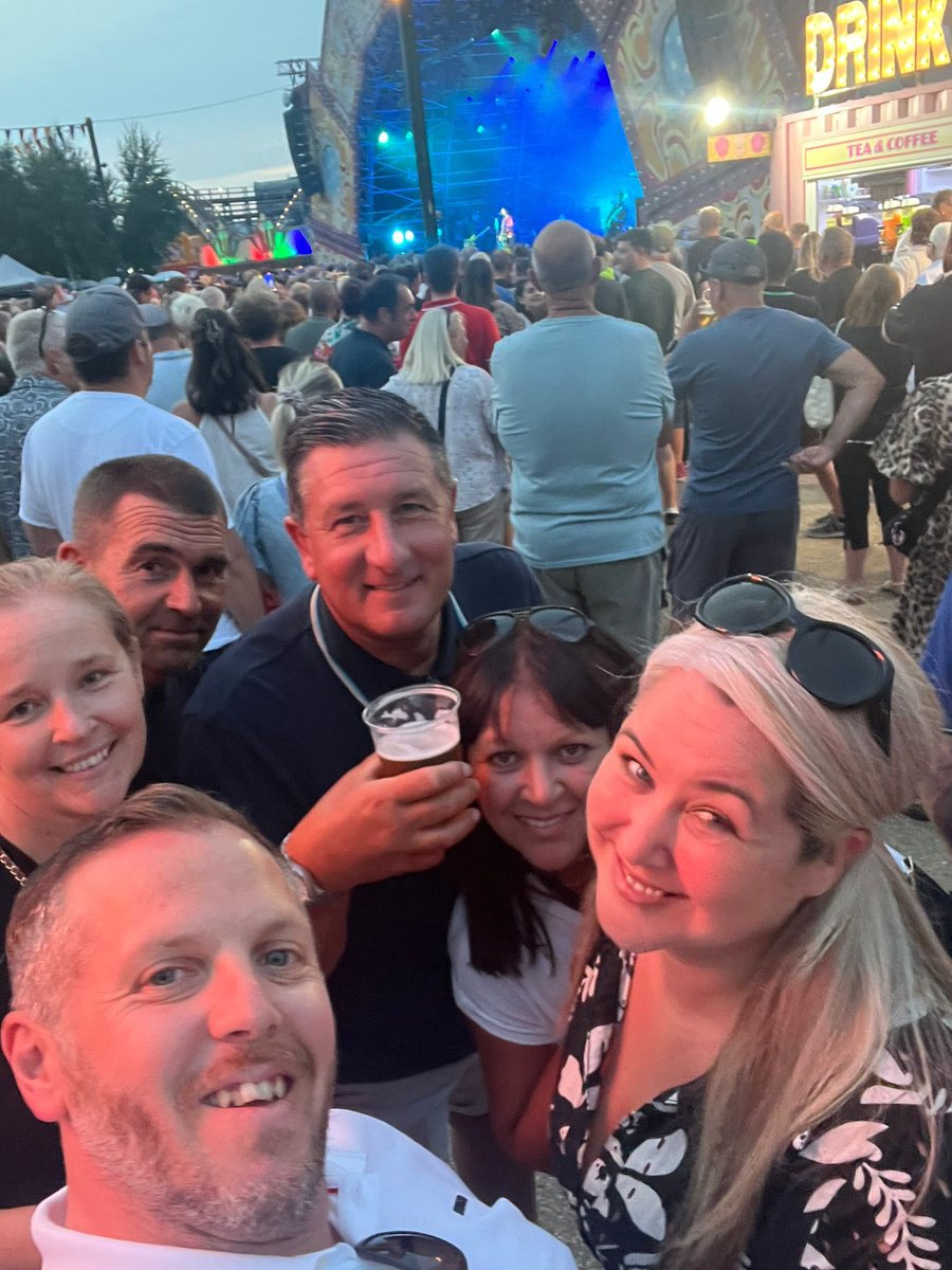 01PaulAllen's tweet image. Great night @DreamlandMarg watching @texastheband ๐บ๐ป๐บ๐ป
