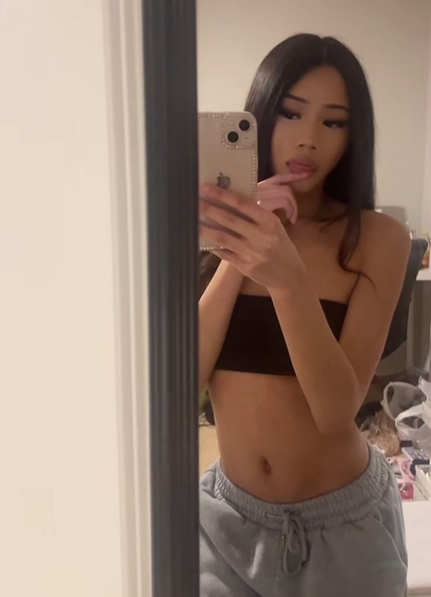 yari6747's tweet photo. who wants to do somethinggggg #horny #nsfw #nsfwtwtًً https://t.co/CZg9pWAccP