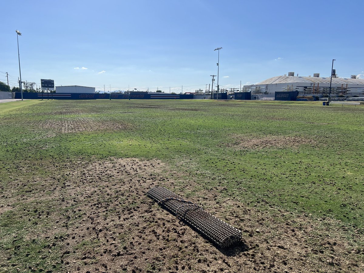 LinesAndLogos's tweet image. Chopped up the zones so pump stopped tripping. Pullin plugs! Double drag. Pounded with 21-0-0. H2ooo. Gonna raise HOC to 5/8. Maryvale prep is gonna blow. Can’t wait for mid August. This one’s been 2 years in the making. Thanks Paul! @HelenaAgri