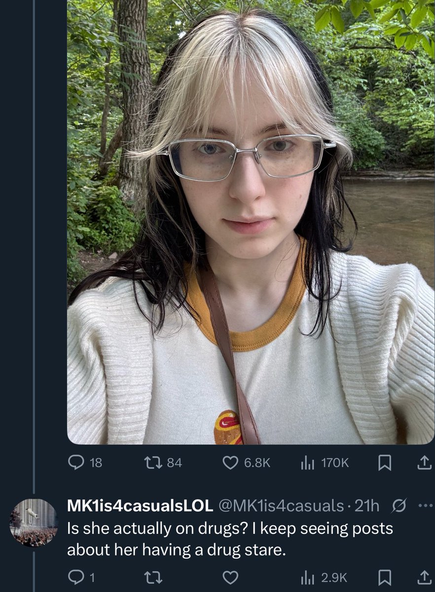 MrZeddus's tweet image. The concept of a girl who’s so PG she says frick in place of fuck but will also do a line of coke
