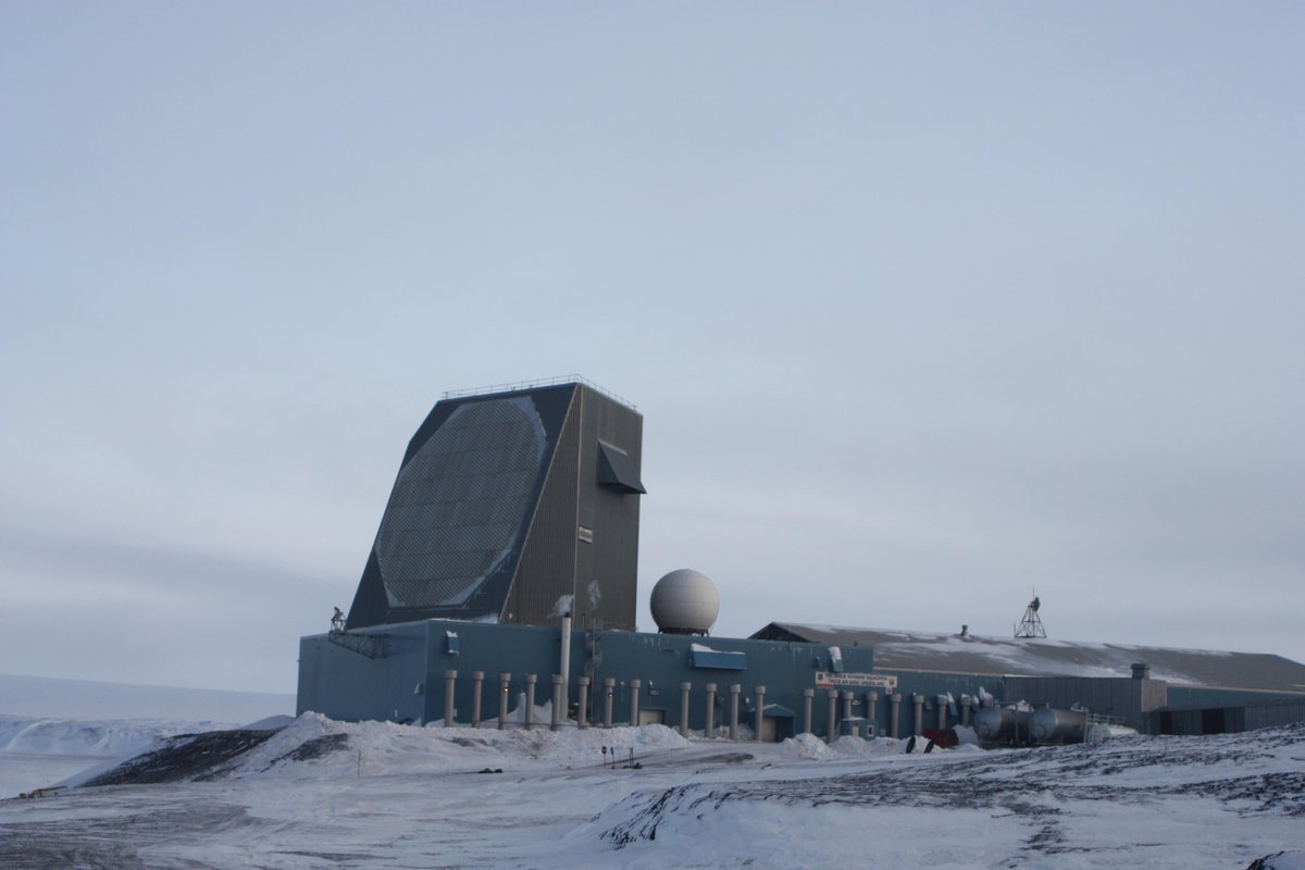 AirPowerNEW1's tweet image. The US Air Force is looking to upgrade five of its Upgraded Early Warning Radars #UEWR and one Perimeter Acquisition Radar Attack Characterization System #PARCS to enhance radar performance, including increased tracking capacity, extended
range, and improved object…