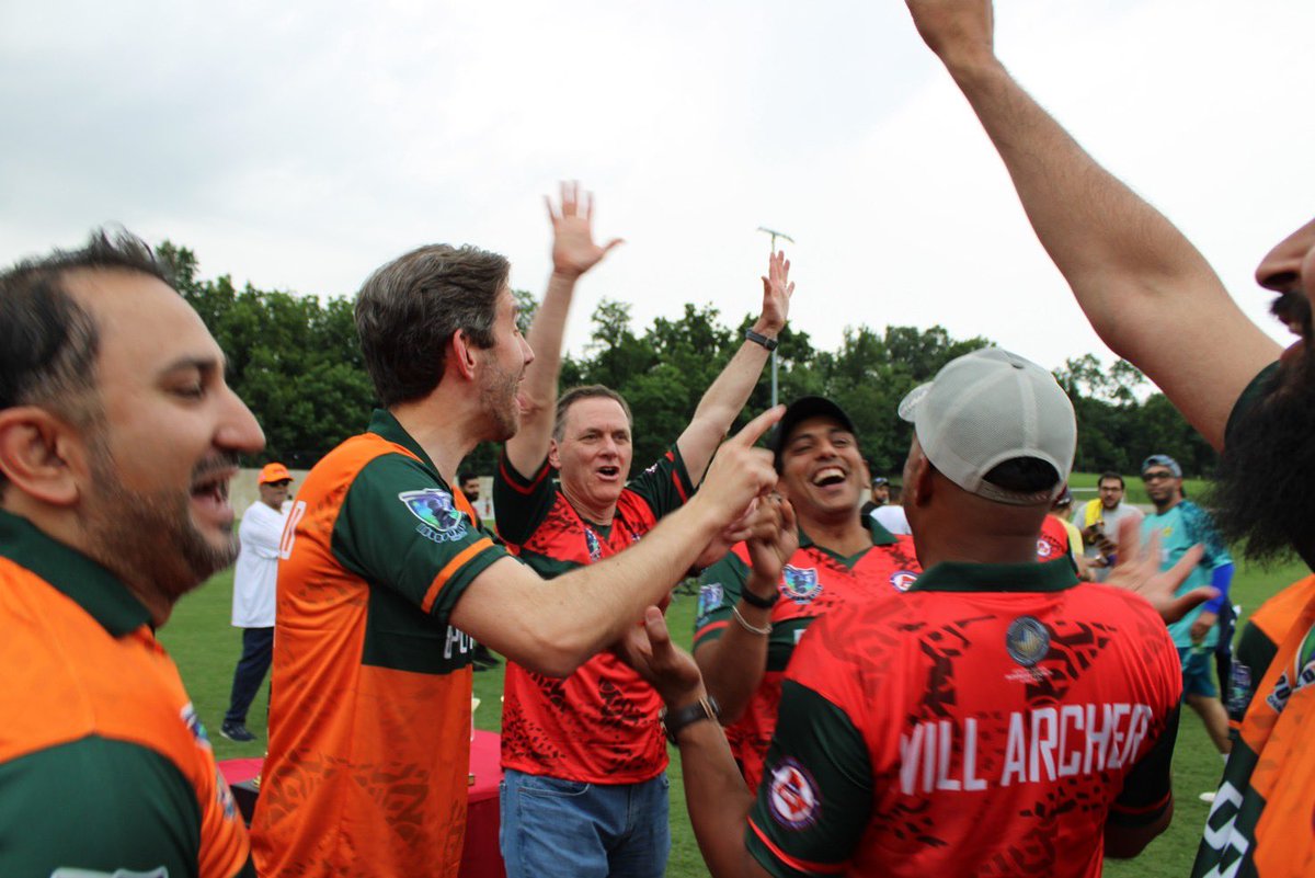 juanpablo4VA's tweet image. One of the promises I made when I jumped into public service was to show up and invest in every community across our commonwealth to share @GovernorVA message of opportunity and success. There are no “fly-bys” if you want to serve. This is about going deep. Connecting with new…