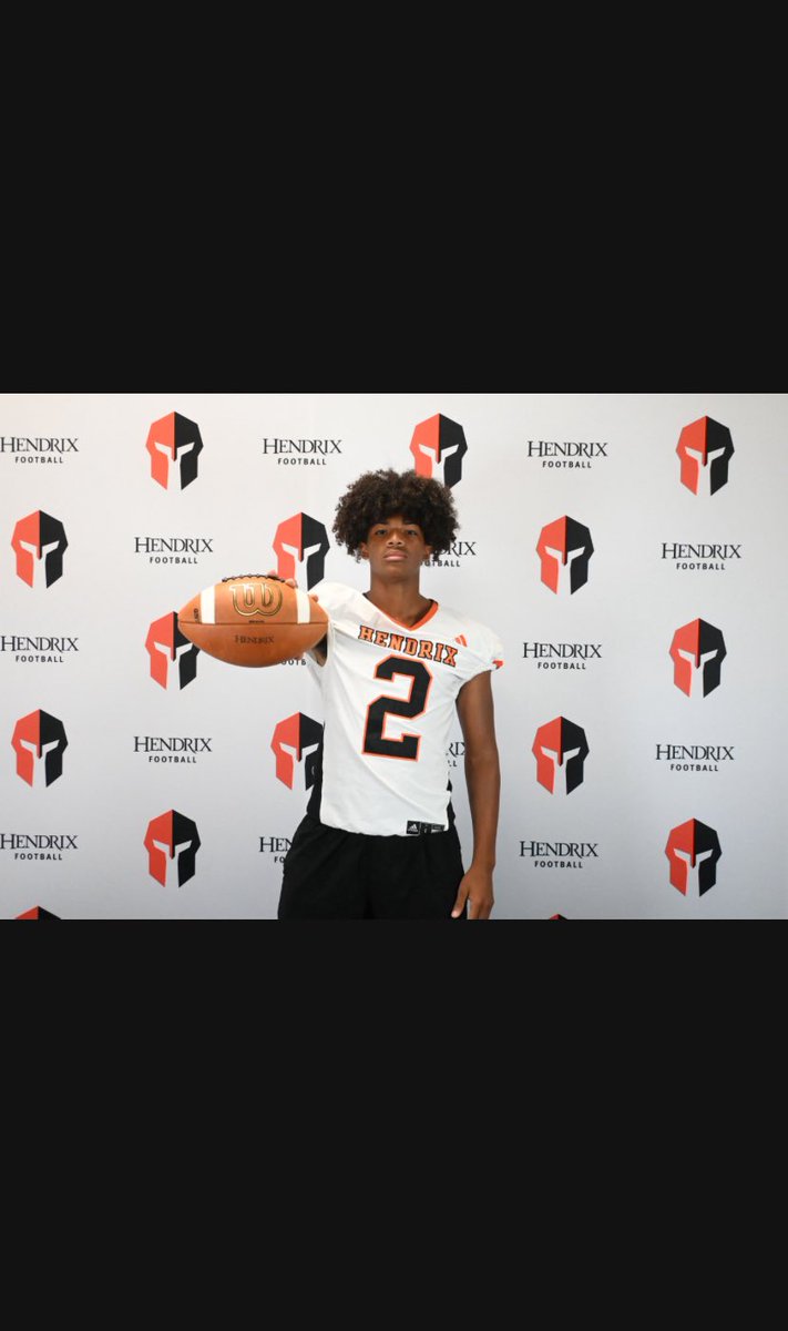 #AGTG After a great visit and talk, I’m blessed to receive my first offer from <a href="/HendrixFootball/">#WeAreWarriors</a> thank you <a href="/RussHeidiSLC/">Russ and Heidi Phillips🏈</a>! #gowarriors <a href="/NGrimett/">Noah Grimett</a> <a href="/Zebra_Athletics/">Claremore Athletics</a> <a href="/AaronJHall07/">Aaron Hall</a>