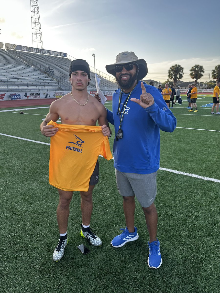 Yadi Cabrera (@_yadi_17) on Twitter photo Thank you again coaches for all the great work at the camp at TAMUK
Had a great time and cant wait to be on the sidelines for your games!!!
<a href="/CoachEMo_/">Eddie Moten</a>
<a href="/Keith_Scott05/">KsRecruitingTalk</a>
<a href="/CoachBisch/">Jamison "Juice" Bisch</a>
<a href="/JavelinaNation/">Texas A&M-Kingsville 🐗💙💛</a>
<a href="/JavelinaFB/">TAMUK Javelina Football</a> Thank you again coaches for all the great work at the camp at TAMUK
Had a great time and cant wait to be on the sidelines for your games!!!
<a href="/CoachEMo_/">Eddie Moten</a>
<a href="/Keith_Scott05/">KsRecruitingTalk</a>
<a href="/CoachBisch/">Jamison "Juice" Bisch</a>
<a href="/JavelinaNation/">Texas A&M-Kingsville 🐗💙💛</a>
<a href="/JavelinaFB/">TAMUK Javelina Football</a>