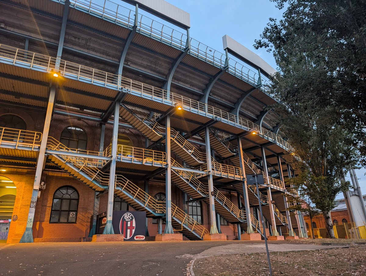 CovertFootyTrip's tweet image. BOLOGNA! A brief visit to Stadio Renato Dall'Ara today which like most Italian stadiums are completely closed for the summer.
However some great connections made to offer some unique experiences for a real Italian experience here! Football and Vineyards anyone? ๐ฎ๐น๐ท๐๏ธ