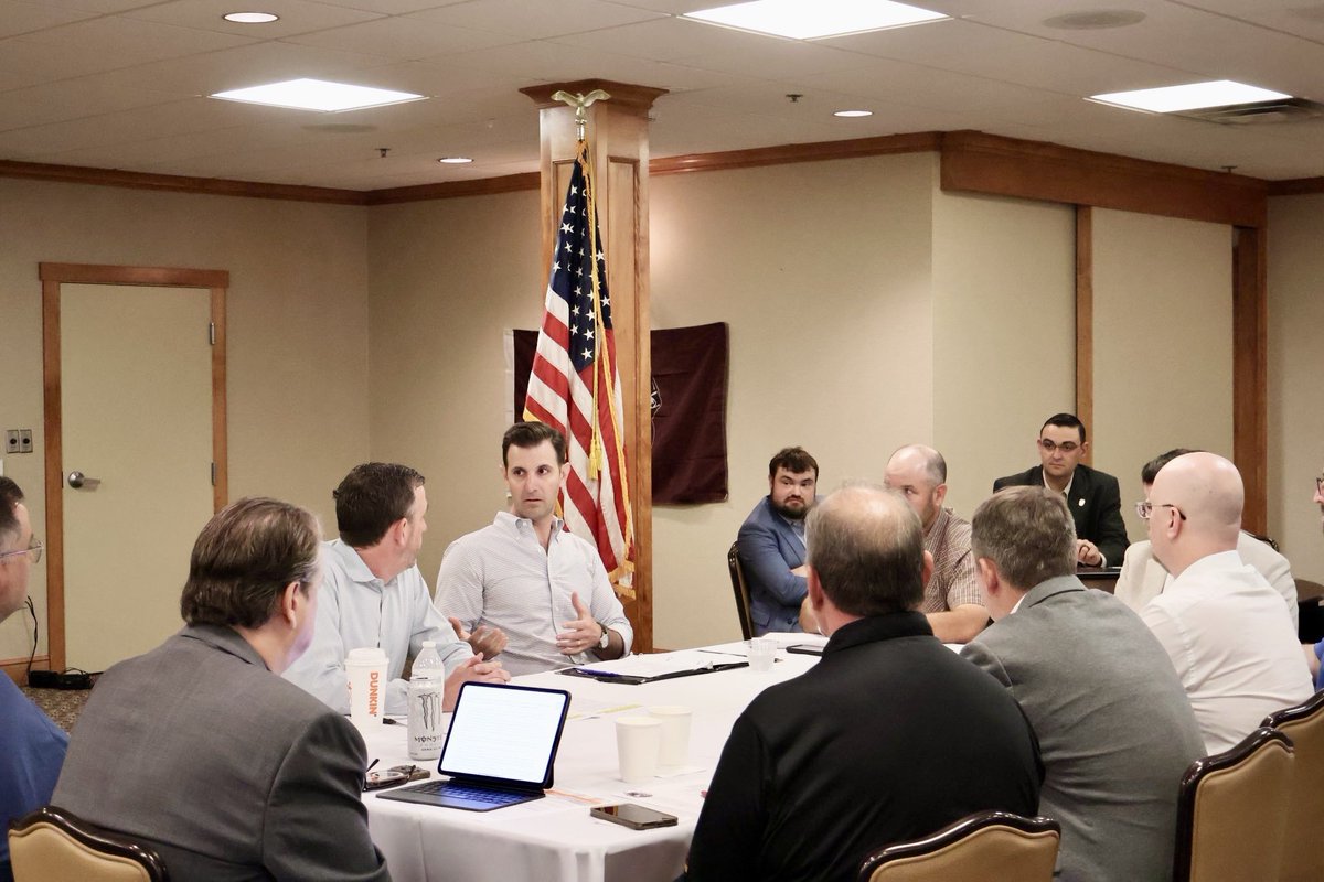 RepDeluzio's tweet image. Thanks to @RepMichaelRulli & union rail workers for coming together for an important roundtable conversation about rail safety & worker safety. We met just a few miles from the site of Norfolk Southern's East Palestine derailment more than 2 years ago.
Congress needs to pass my…