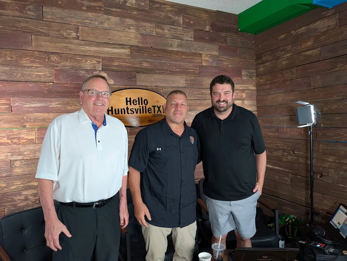 🟠⚪️ Was a pleasure spending time with our new friend Rob Hipp and Mr. Bearkat himself, Ray Burgess. Was fun promoting Huntsville, the community and Bearkat Football. #HuntsvilleCommunity #GetInvolved #BearkatFootball #CharacterNProduction