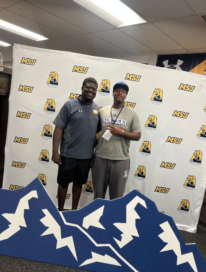 Anthony Hester (@big_ant0129) on Twitter photo After an amazing visit, I am blessed to receive another offer to play football at <a href="/MSJ_FB/">Mount St. Joseph Football</a> #Defendthemount #GoLions
<a href="/Coach_DHughes/">Darold Hughes</a> <a href="/CoachEdge11/">CoachEdge11</a> <a href="/ApolloEaglesFo1/">🏈ApolloEaglesFootball🏈</a> After an amazing visit, I am blessed to receive another offer to play football at <a href="/MSJ_FB/">Mount St. Joseph Football</a> #Defendthemount #GoLions
<a href="/Coach_DHughes/">Darold Hughes</a> <a href="/CoachEdge11/">CoachEdge11</a> <a href="/ApolloEaglesFo1/">🏈ApolloEaglesFootball🏈</a>