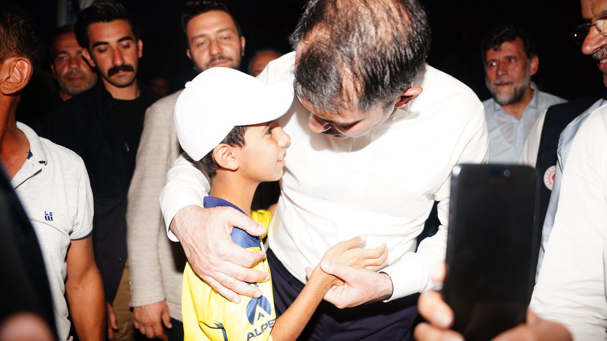 Bu akşam Güde ailesinin kapısını çaldık.

Haneleri şen olsun, yeni yuvalarında huzur ve afiyetle otursunlar ♥️

📍Malatya, Akçadağ