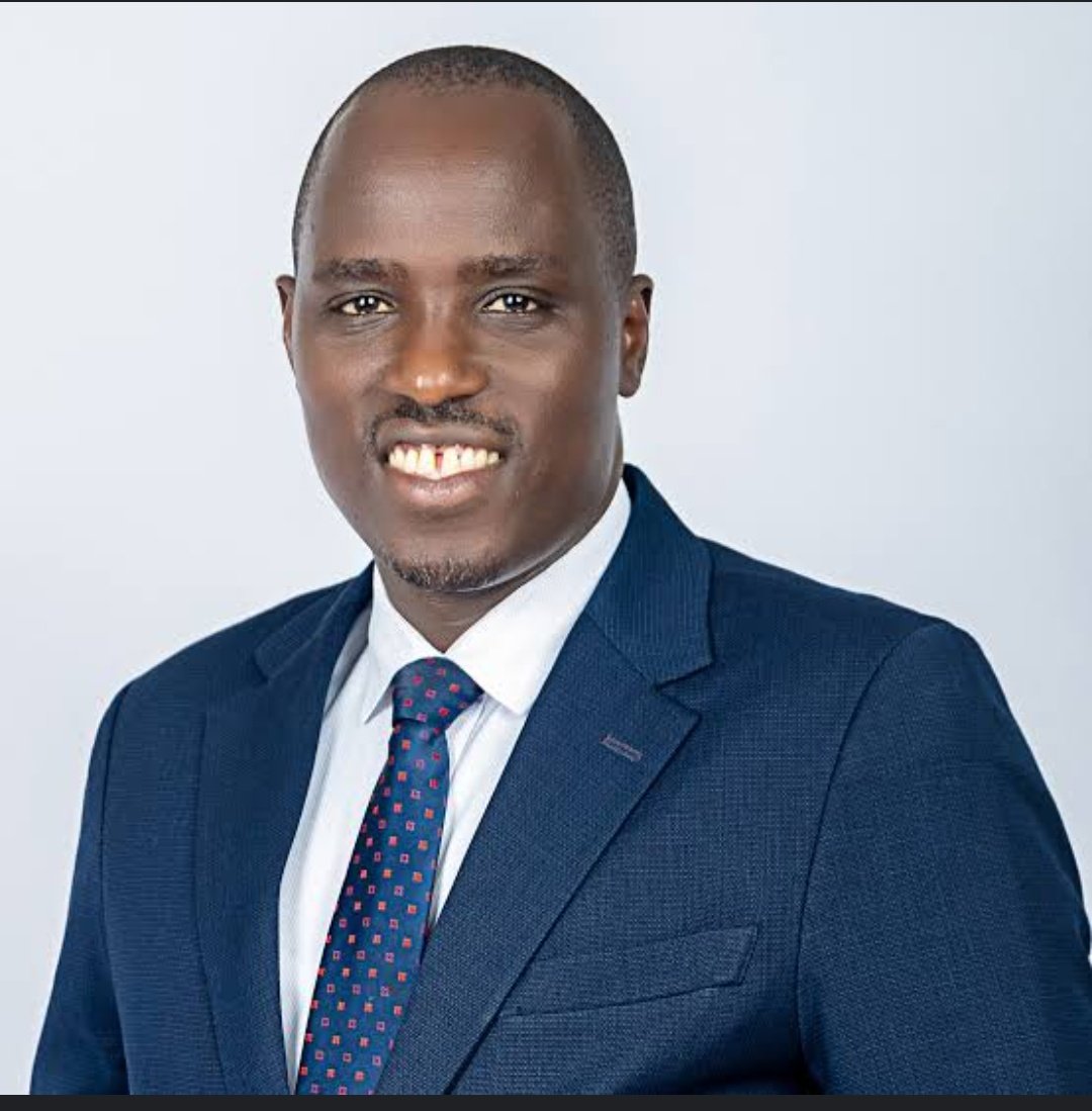 EddoLalika's tweet image. Kwenye kiti cha Urais mwaka 2025 Nani achukue fomu ya Urais Kati ya hawa wawili. 
A.                                            B