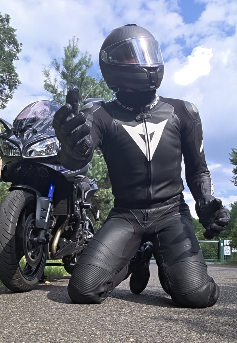 Wait, horny leather biker, please take me with you, I'll do anything.... 😎🏍🌈

#biker #bikerleather #bikerfetish #bikergay #gay #gaybikers #gayleather #leather #leatherbiker #leathergay #dainese #daineseleather #dainesegay #Berlin