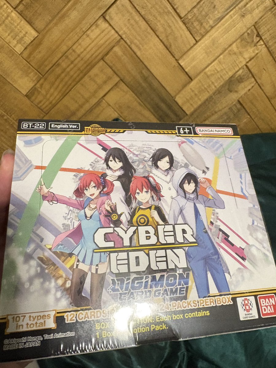 Alyssandriaaa's tweet image. ONE OF THE BT22 PREORDERS I MADE SHIPPED EARLY!!!!!! AHHHHH dont ever doubt my love for my stream cuz IM GONNA WAIT TIL MONDAY FOR YALL