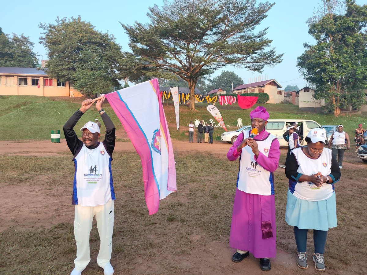 SadiikiAdams's tweet image. I extend my sincere gratitude to Canon Dr. Johnson Byabashaija for gracing our @ChurchofUganda_ Provincial Do Good Family Run at Mengo S.S as the Chief Runner at the invitation of His Grace @Archbp_COU.and @MothersUnionCOU.
@jbyabs is an exceptional mobilizer who rallied…