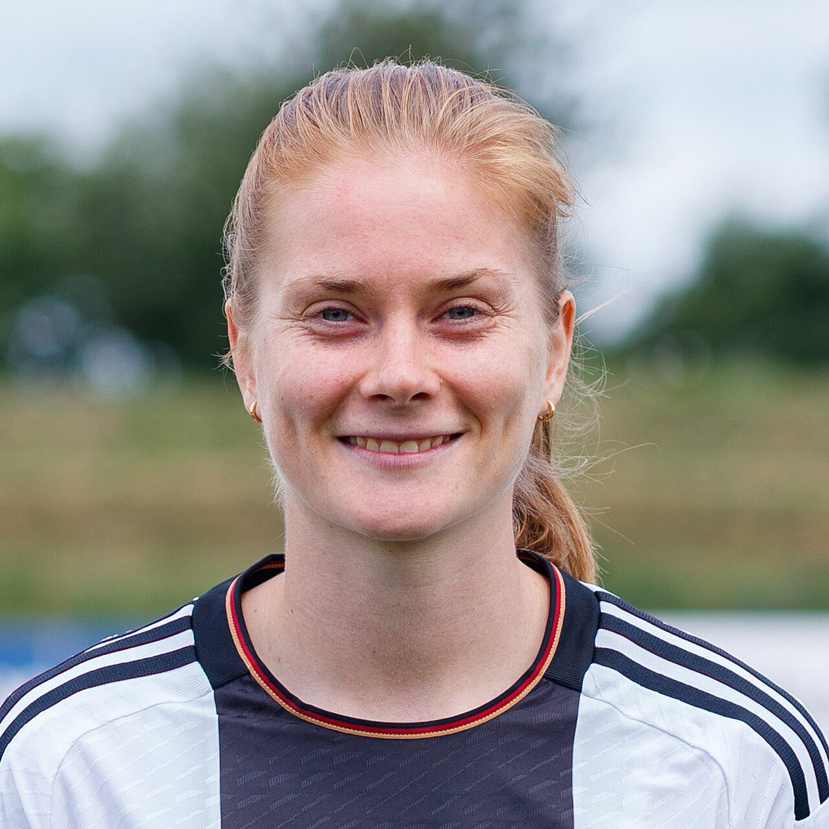 Égalisation Allemande ! ⚽️🇩🇪

Nüsken permet aux Allemandes d’égaliser 10 minutes après l’ouverture du score française, étant à 10 contre 11 ! ⚽️🏟️

#WEURO2025 | #FRA