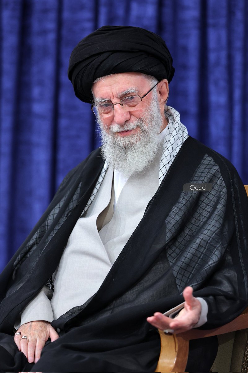 Qaed_ed's tweet image. رهبر انقلاب:
ما باید کاری کنیم که اگر کسی مورد تعدّی و ظلم قرار گرفت، بگوید: «میروم سراغ #قوهی_قضائیه، میروم دادگستری»؛ یعنی باید همه احساس کنند وقتی پایشان به دادگستری رسید، مشکلشان حل میشود؛ یک اعتمادِ اینجوری باید به وجود بیاید.