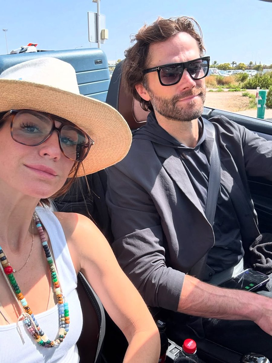 jarpadsupdates's tweet image. .@GenPadalecki wishes @jarpad a happy birthday on instagram !!!
- “almost 17 years together, 15 married what a privilege and gift to wish jared another year around the sun. i love you with all my heart. grateful to celebrate you today ❤️ wp”
#JaredPadalecki