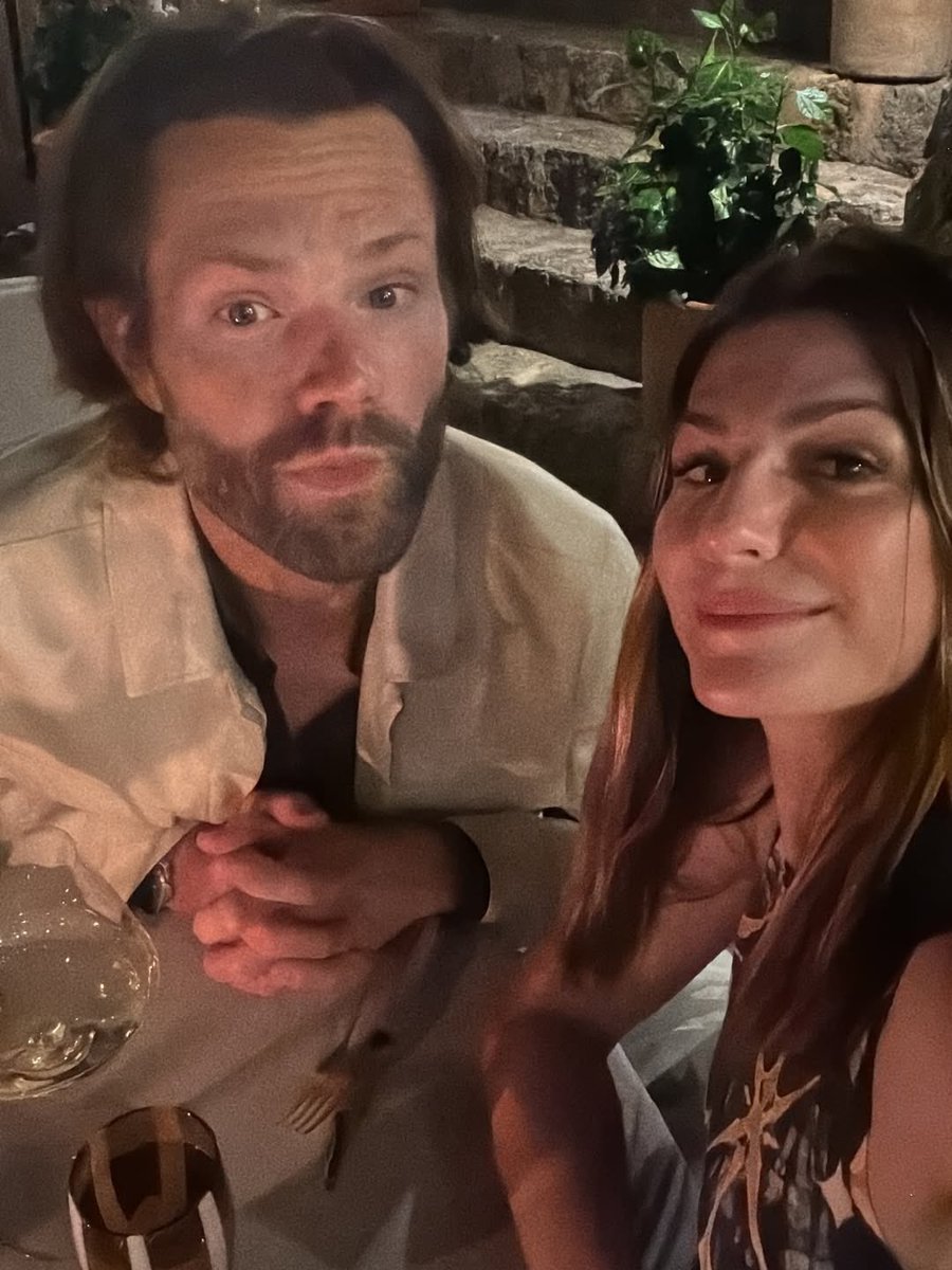 jarpadsupdates's tweet image. .@GenPadalecki wishes @jarpad a happy birthday on instagram !!!
- “almost 17 years together, 15 married what a privilege and gift to wish jared another year around the sun. i love you with all my heart. grateful to celebrate you today ❤️ wp”
#JaredPadalecki