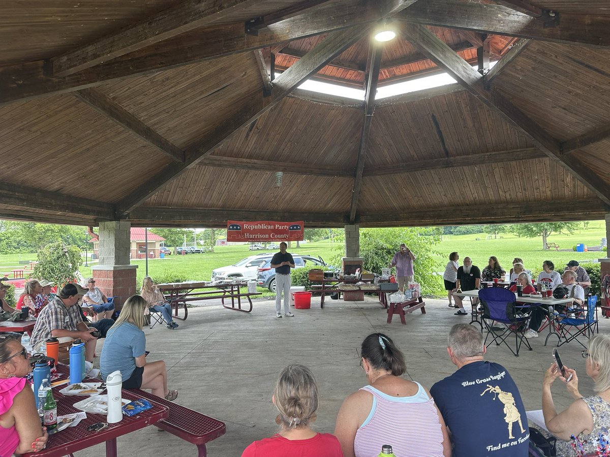 barrforsenate's tweet image. Beautiful day for the Harrison County Republican Party Picnic. I can’t wait to represent Harrison County as your next Senator. I’ll be a champion for our farmers, families, and values.