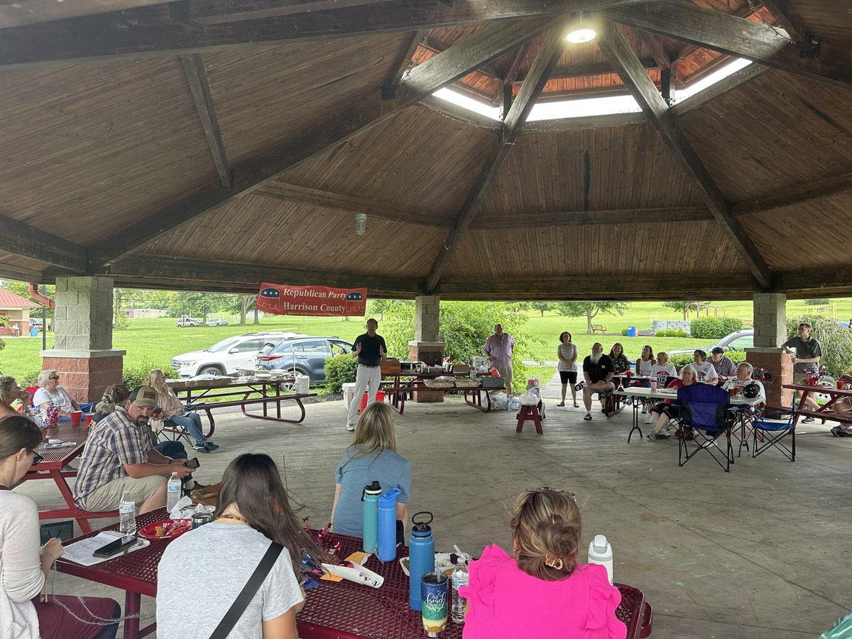 barrforsenate's tweet image. Beautiful day for the Harrison County Republican Party Picnic. I can’t wait to represent Harrison County as your next Senator. I’ll be a champion for our farmers, families, and values.