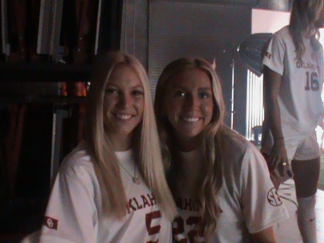 OU_WSoccer's tweet image. video day but make it vintage 📹