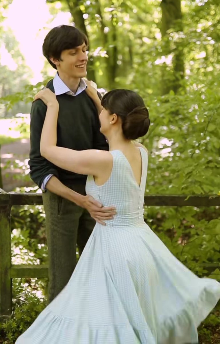 Martin Eden en sevdiğim kitaplardan biridir ve tamm olarak böyle bir tip hayal ediyordum okurken! Ruth ve Martin’in vücut bulmuş hali gibi değiller miii