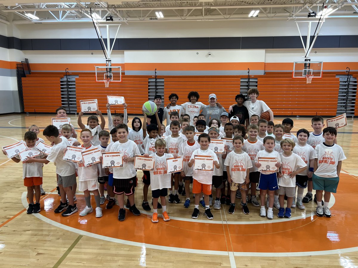 Celina_Hoops's tweet image. Another amazing summer of basketball camp! Thank you to all of the coaches and players who helped make it a great experience and thank you to all of the parents and campers who took time out of their summer to get better! @celinaqbclub