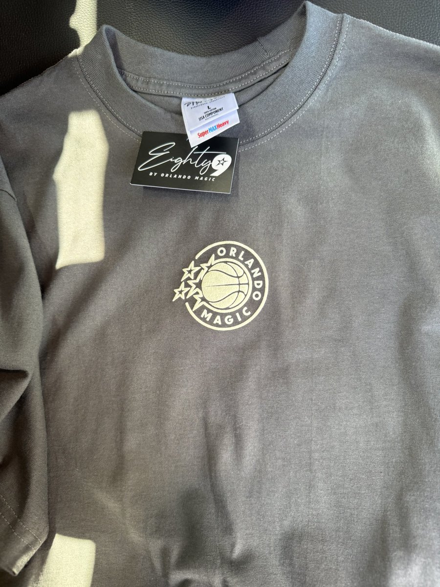 demofoxx's tweet image. Birthday trip to the team shop got some new shirts, 89 brand is fire @_tonyhuynh yall cooked and the new jerseys are fire