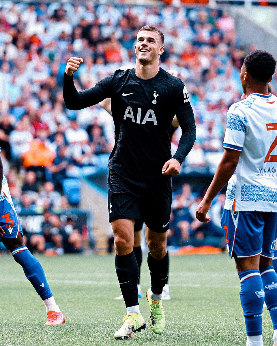 HotspurEdition's tweet image. This is definitely the nicest kit we’ve had in a while. 🖤