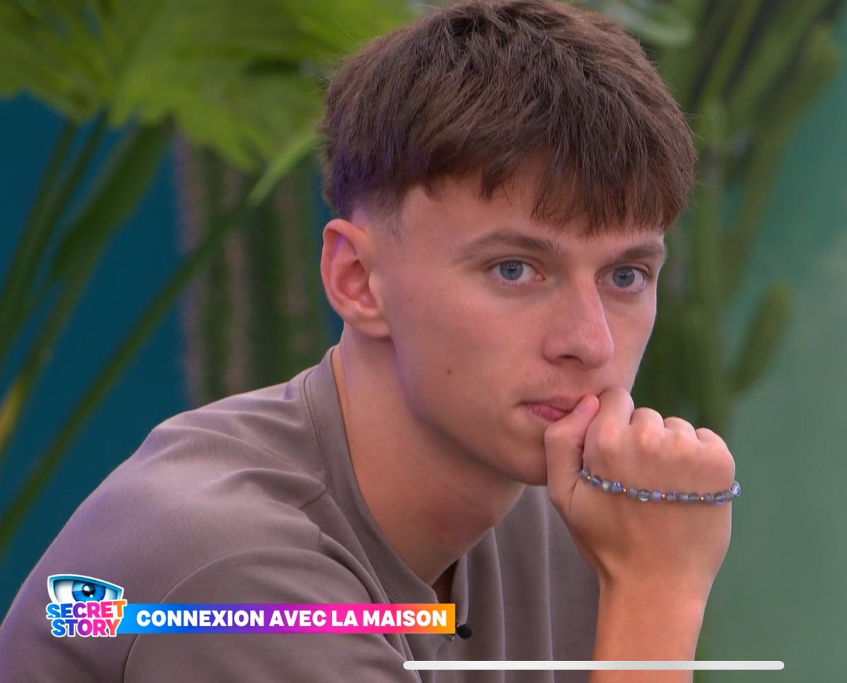 useerr_76's tweet image. Le seul garçon que je soutiens maintenant #SecretStory #SecretStory13 #SecretStoryLeLive #secretstory2025