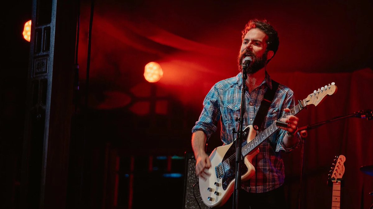 A huge thank you to Jed Potts &amp; the Hillman Hunters for their electrifying set in The Famous Spiegeltent yesterday evening! 

A rip-roaring performance of originals, classics, hidden gems, and more, delivered with skill and finesse, but also with soul and an…

[Full post on FB]