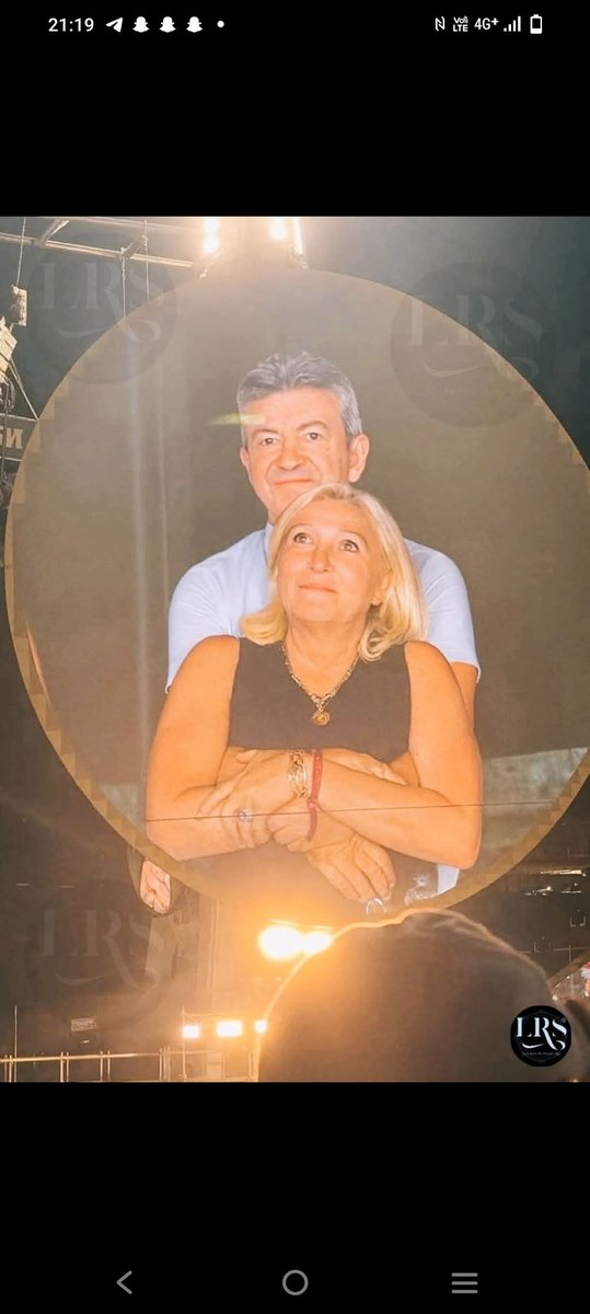 L'infidélité c'est très moche mais l'amour c'est beau quand même 😍 on voit qu'ils s'aiment, c'est mignon 😍