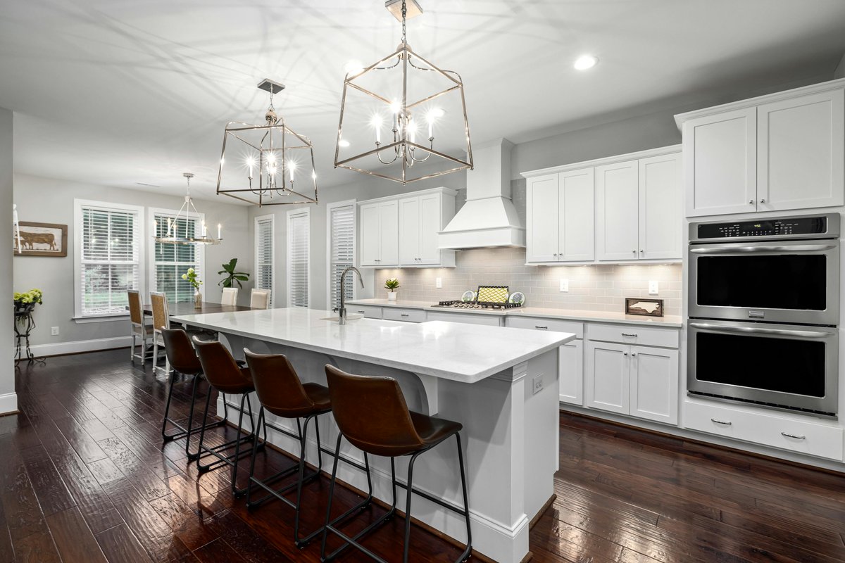 MyBestHomeExp's tweet photo. 🍽️✨ COMING SOON: https://t.co/QrGuhlhOiE!
Your kitchen should reflect you — whether you’re rustic, modern, or bold.
🖤 Curated décor to match your style, your space.
No discounts — just pure expression.
🏡 Follow us &amp; stay tuned!
#HomeDecor #KitchenVibes #ComingSoon https://t.co/3DyCjjx6qZ