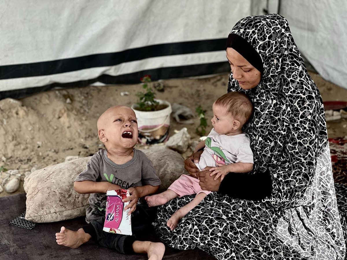 من كان يؤمن بالله ورسوله واليوم الآخر 
فلا يسكت عن جرائم الاحتلال الصgيوني في غزة 
على الجميع ان ينشر الجرائم التجويع في غزة 
#غزه_تموت_جوعاً 
#غزه_تموت_جوعاً