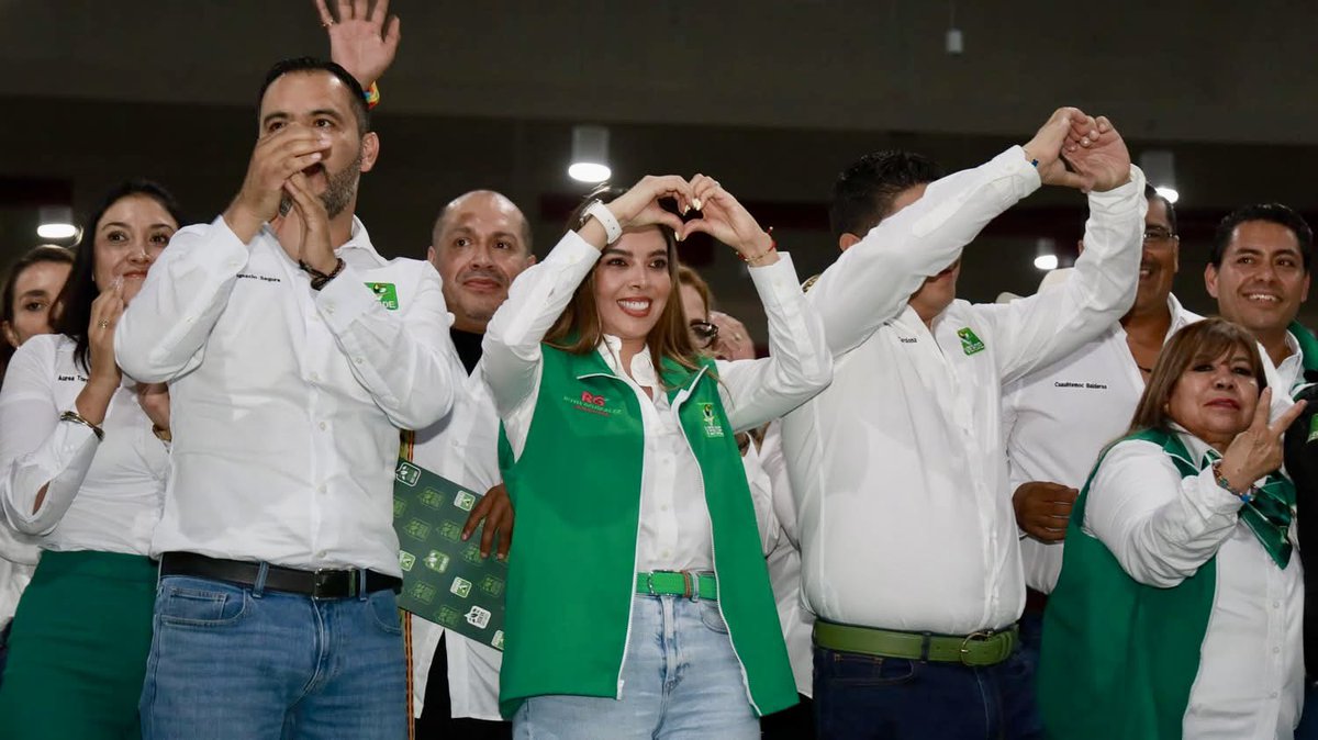 RuthGonzalezMx's tweet image. Gracias de corazón a todas y todos los que nos acompañaron.
La fuerza del #Verde está en su gente, y con este nuevo comité vamos a seguir recorriendo cada rincón del estado, como siempre lo hemos hecho: escuchando, apoyando y transformando vidas desde el corazón. 💚 

#SLP merece…