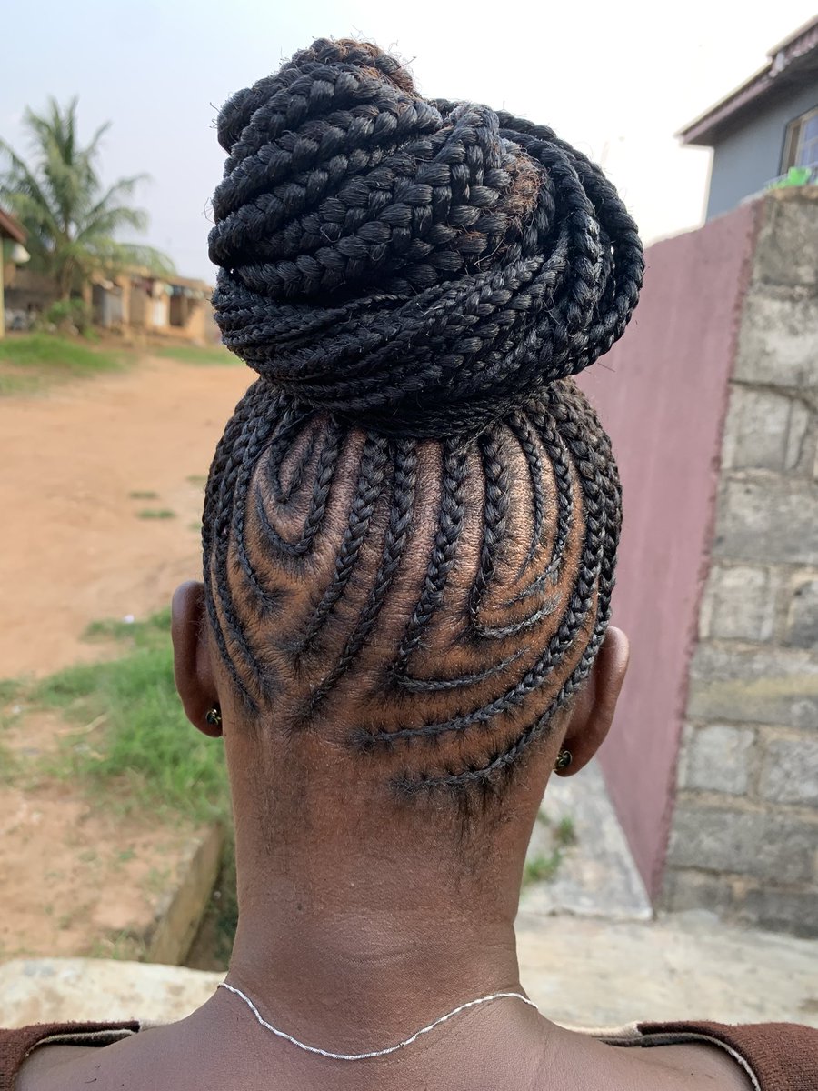 De_cudy's tweet image. Another Banger 😍😍

Pls engage if you like this🥹🥹
My client might be on your page 

📍: Apete Ibadan

Send a DM to book your appointment 

#braids #braid