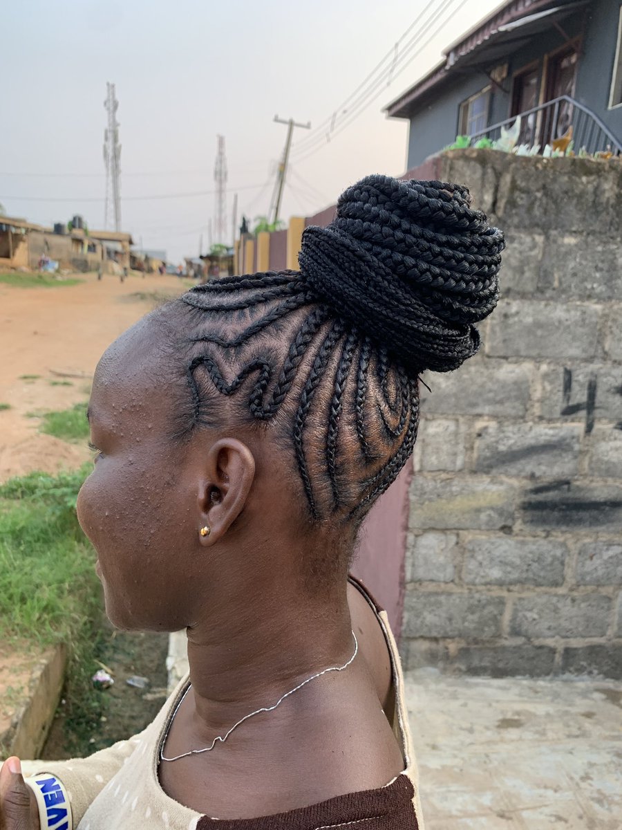De_cudy's tweet image. Another Banger 😍😍

Pls engage if you like this🥹🥹
My client might be on your page 

📍: Apete Ibadan

Send a DM to book your appointment 

#braids #braid
