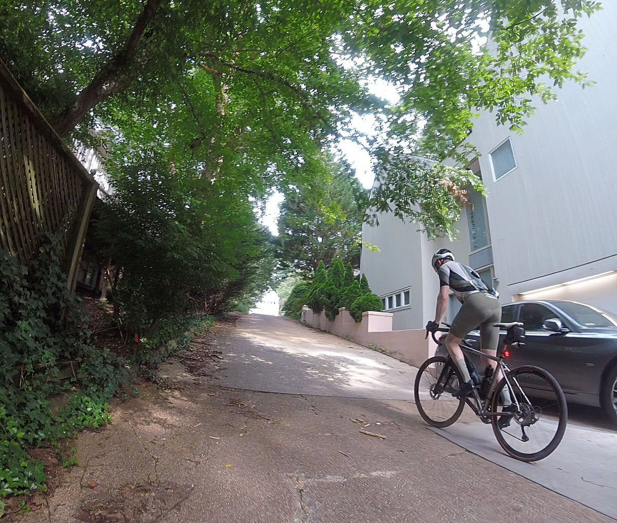 Chris_Roell's tweet photo. We be Hilling on today's Hills of DC Bike Ride! We rode the Rock Creek Park Hills in Northwest DC for 20.9 miles at 2,009 ft of climbing! My entire ride for the day was 47.7 miles at 2,650.9 ft of climbing which included the Hill ride! #bikedc #hillsofdc #hodc #hillsofrockcreek https://t.co/YZZrJiNJmD