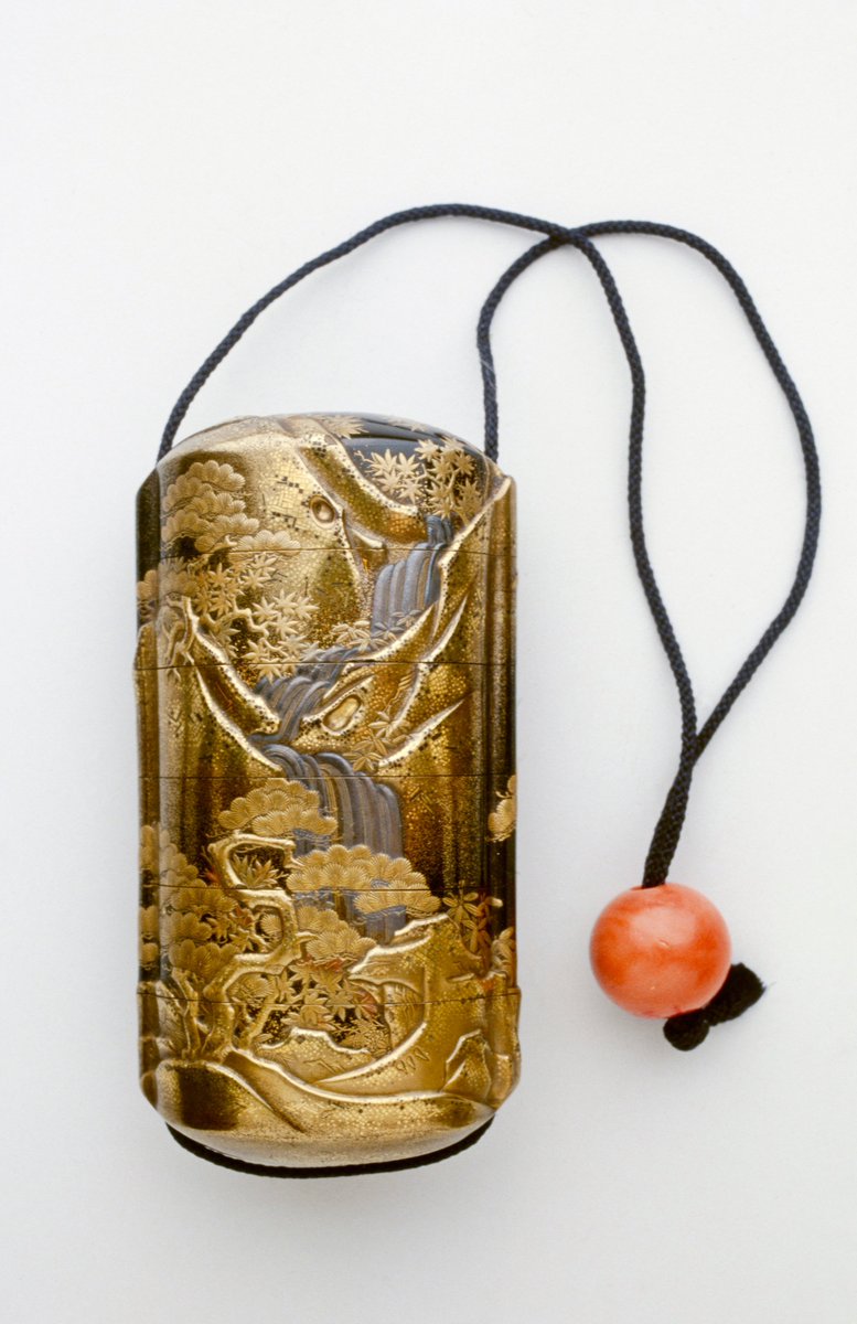JapanTraCul's tweet image. Kajikawa-style five-case inro with decor of waterfall in the mountains, 19th century