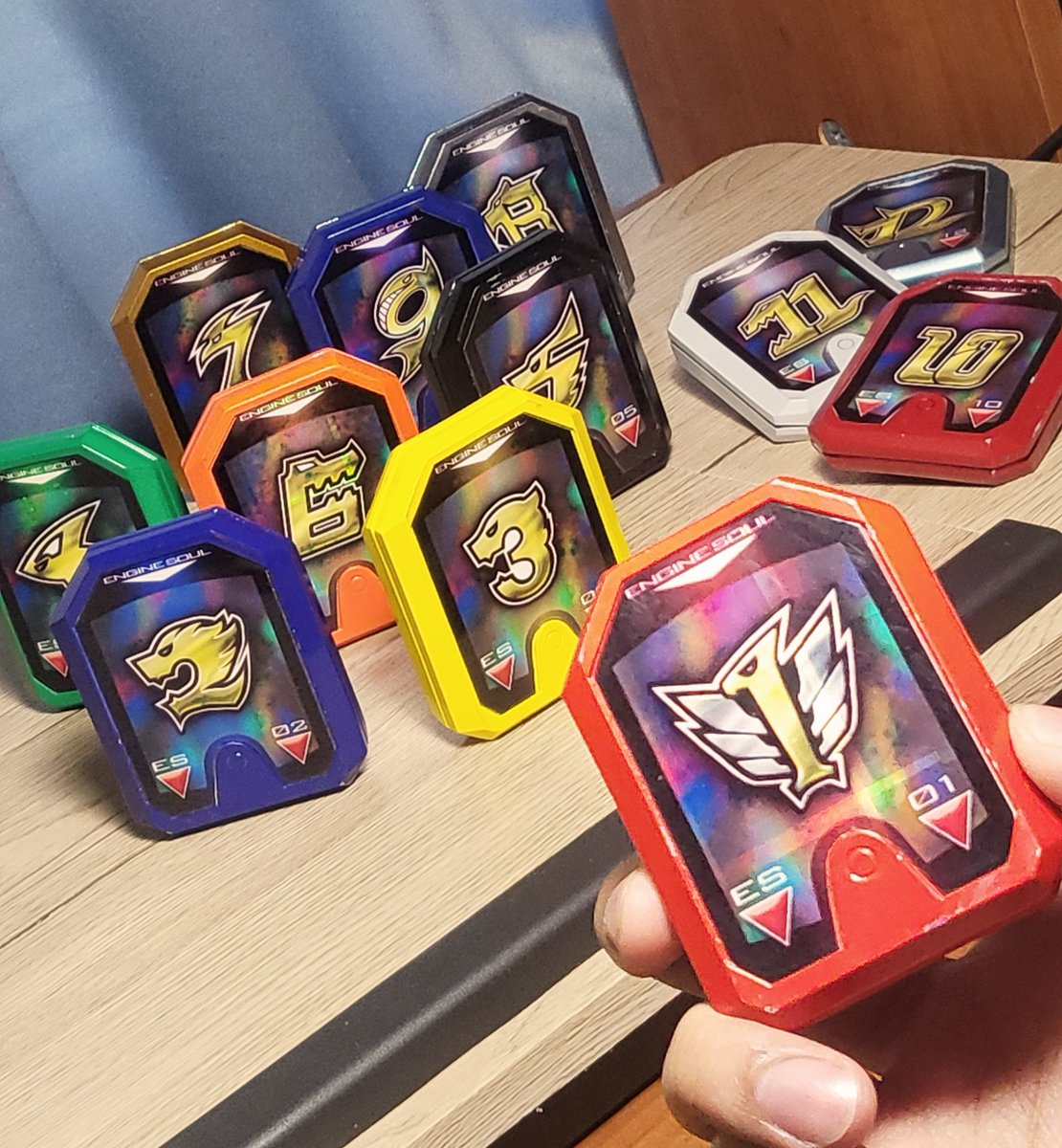 SRFlubber's tweet image. I adopted 12 new roommates.
These large scale Engine Souls, crafted by Rainbow, were the essences of the talking vehicle characters in Engine Sentai Go-Onger (2008)
Only 6 of them appeared as nameless "Engine Cells" in New Zealand-shot sequences for Power Rangers RPM (2009)