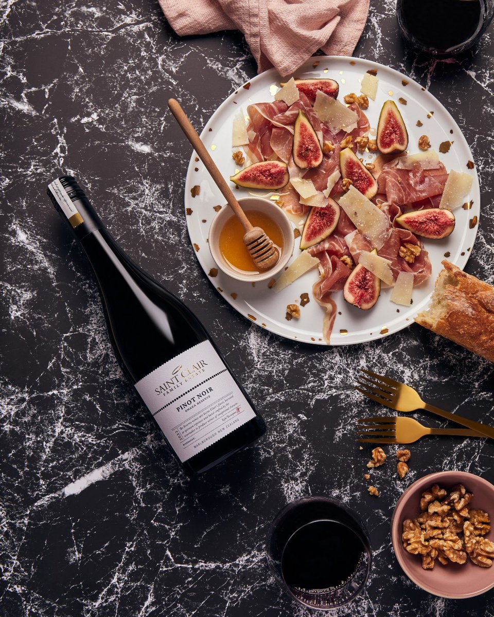 The Saint Clair Omaka Reserve Pinot Noir is made for cosy winter evening, especially alongside your Sunday roast.

With notes of dark cherry, crushed thyme and savoury complexity, it’s a perfect match for roast lamb or even a hearty green bean and olive salad #nzwine