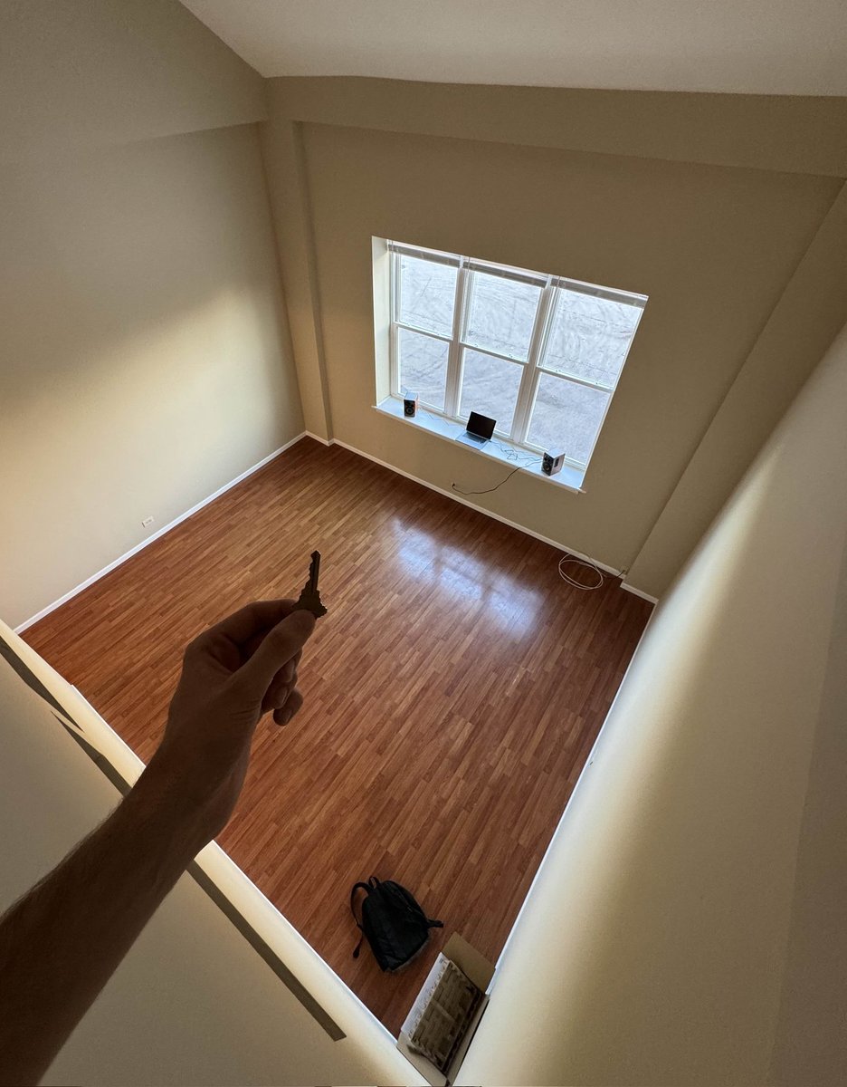 bought a crib off hyperpop