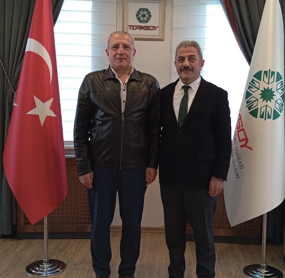 Yaprak dökümü devam ediyor. Sevgili Ulvi Batu da göç edenlere katıldı. Mekanın cennet olsun sevgili dostum.