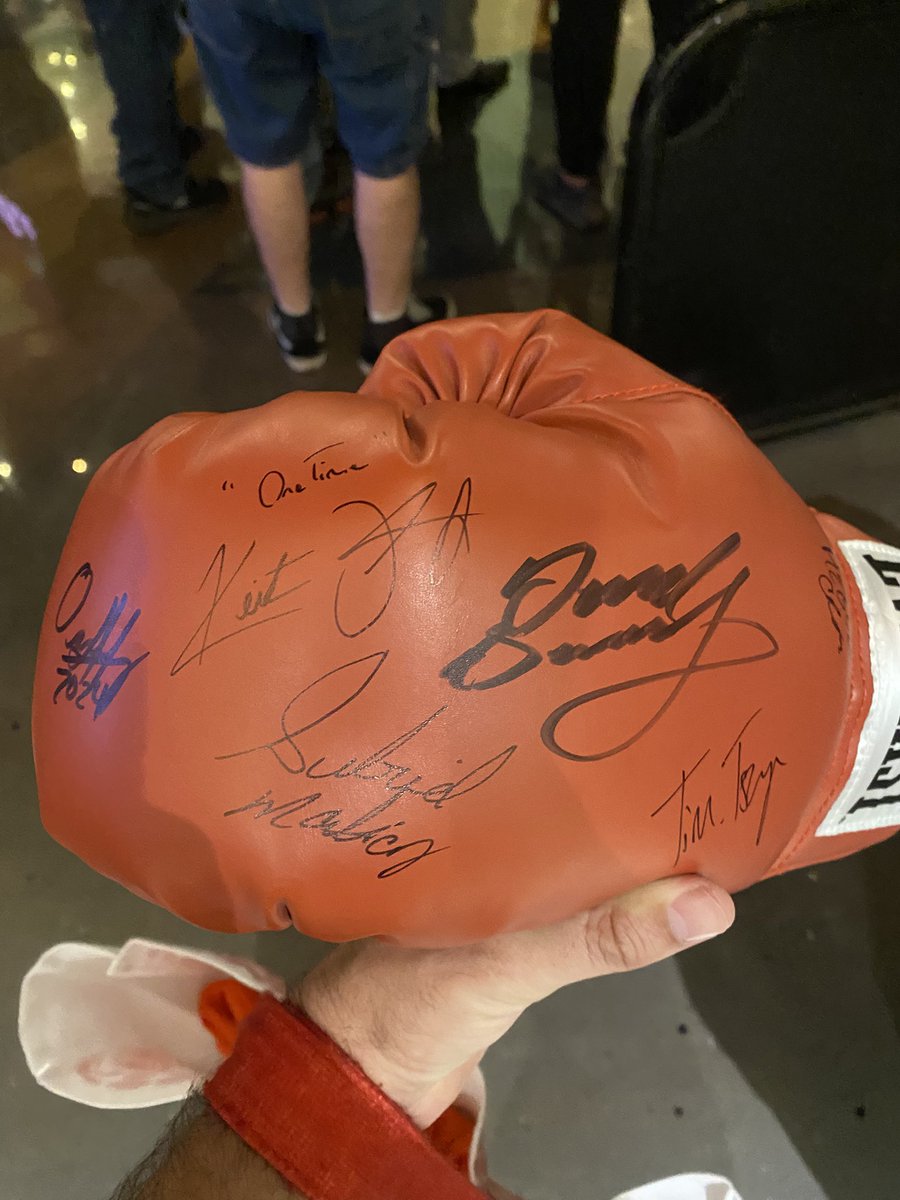 marvgoathero's tweet image. I got to meet one of my favourite fighters today 🙏🏼🥊⭐️

#onetime
