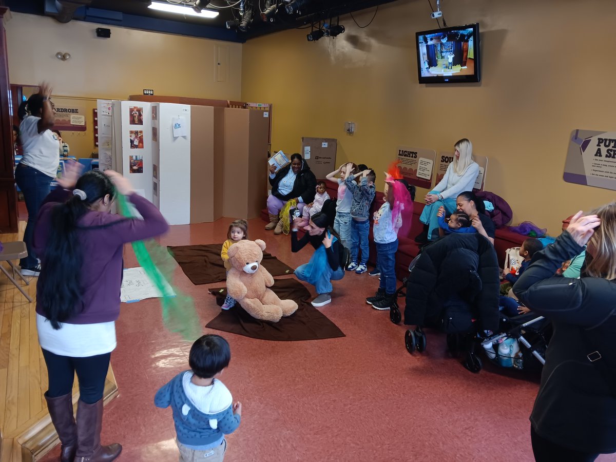 linc_nyc's tweet image. 🕺🏾🌍Staten Island LINC families—join us & our friends at @kidsmuseum for Boogie Woogie Wednesdays, featuring folk dancing & stories from Eastern Europe!
🗓️July 23
⏰2:30–3:30 pm
🎟$8 admission | RSVP: tinyurl.com/sicm25linc
*Free entry w/ Cool Culture Pass, EBT/SNAP, or IDNYC