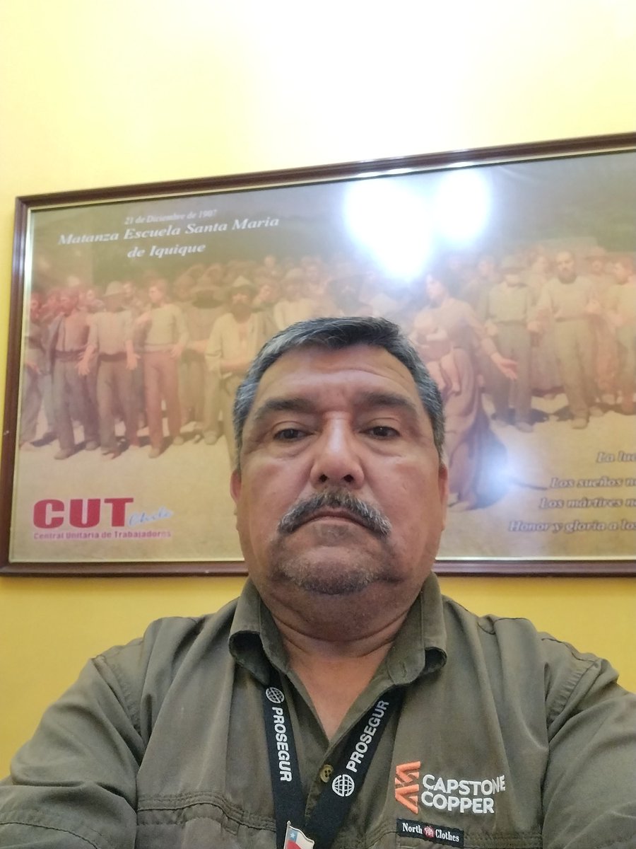 AvilesMarchant's tweet photo. Junto al pueblo de chile y la clase trabajadora.... CUT zonal poniente https://t.co/X7lz9Je9tQ