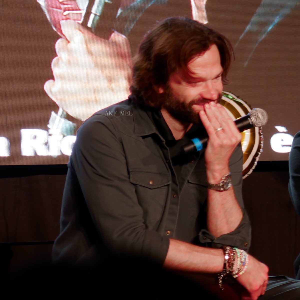 akf_mel's tweet photo. Happy birthday to the nicest kindest human being @jarpad  #JIB15 #JibCon #JibCon15 #Spn #Supernatural #SPNFamily #JaredPadalecki https://t.co/QO6PFeyfWL