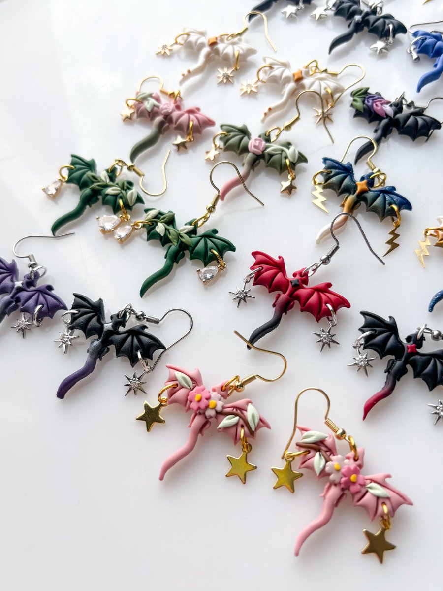 peripheralUS's tweet image. hi just wanted to say i couldn’t be prouder of my newest little dragon collection 🥹 if this is on your feed HI DO U LIKE THESE