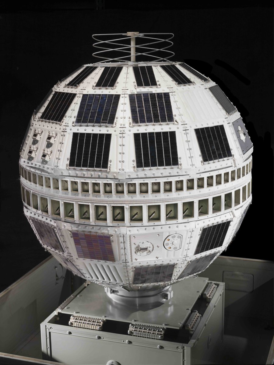 airandspace's tweet image. Telstar 1, the world's first active communications satellite, relayed TV programming, faxes, and computer data across the Atlantic. Media coverage of Telstar made it a sensation.
The satellite's backup will be featured in "Boeing Milestones of Flight Hall."