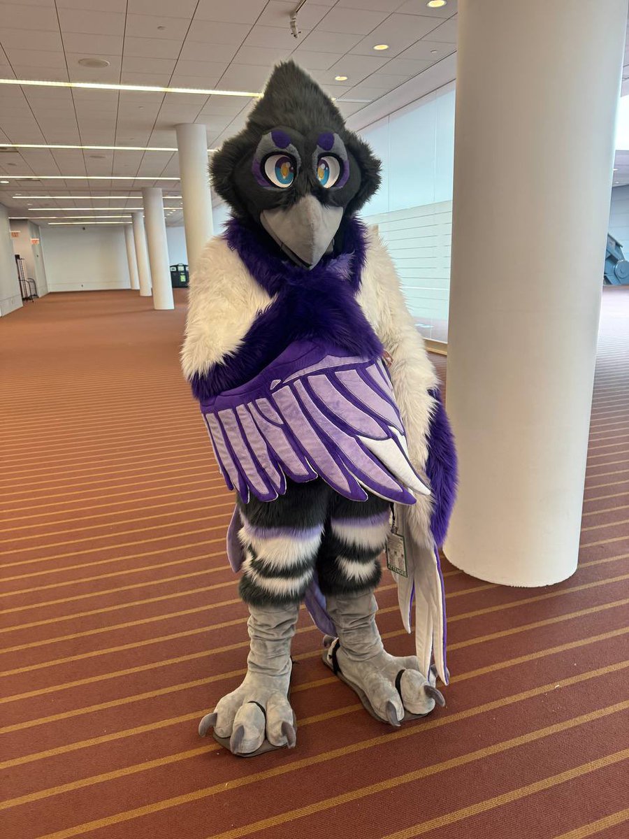 I got lost in the backrooms, help. 

Or at least point me in the direction of the poolrooms. I like the poolrooms :&gt;