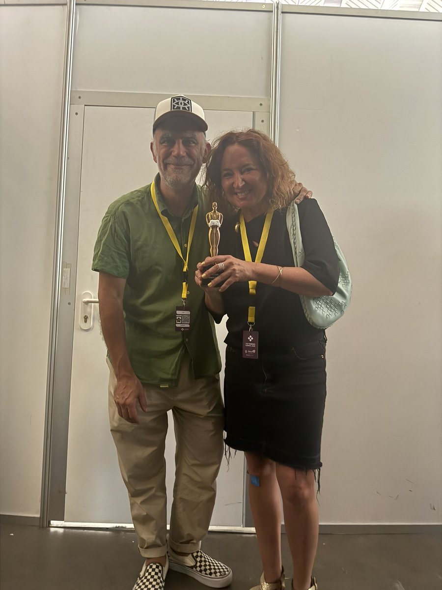 p_e_works's tweet image. Hemos ganado el premio en el TPL Tenerife 2025 como mejor juego indie y estamos tan emocionados y agradecidos que ni chat sabría cómo ponerlo en palabras. ¡GRACIAS! 💛🎉 #TPLTenerife #PremioTPL